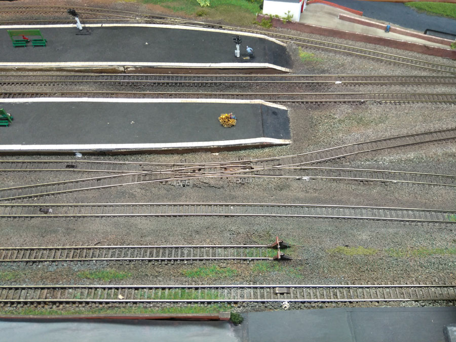 
There it sits, immediately below the platform in the centre of the photo. It has always been a nasty piece of work right from layout purchase. Now its time for it to go...